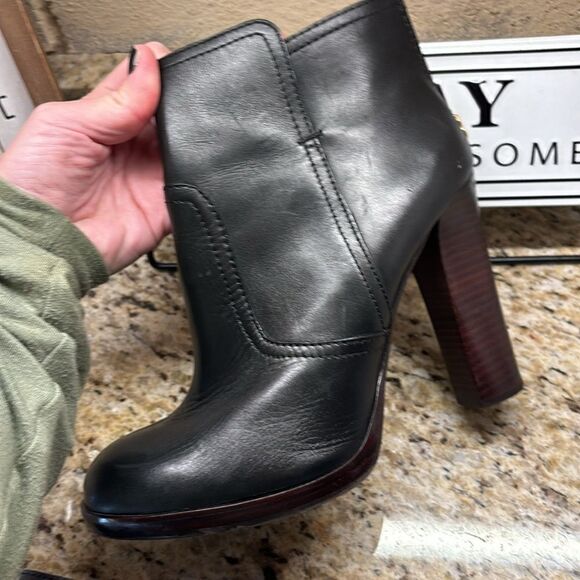 Tory Burch Lanny 110mm Bootie Black Leather Ankle boots - Picture 13 of 17